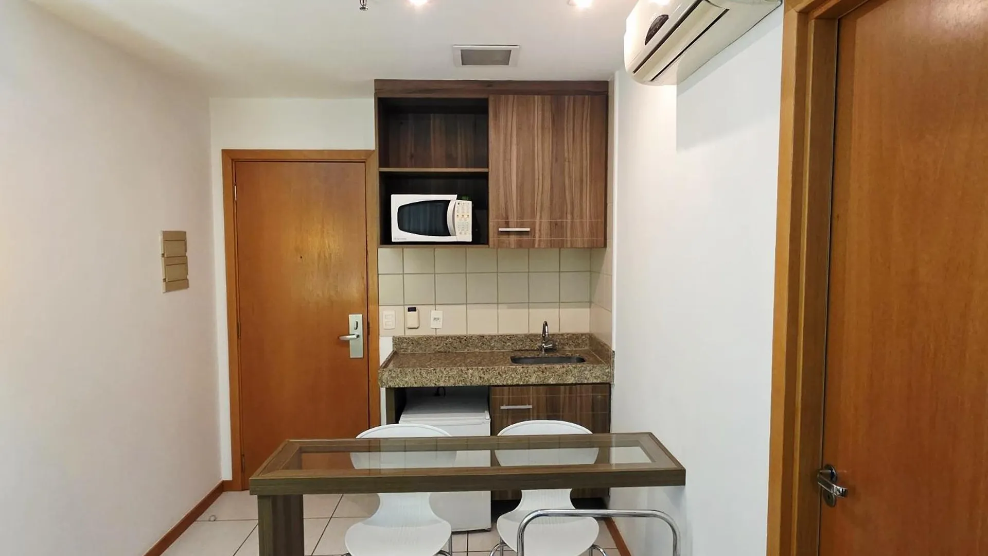 Centro De Brasilia - Proximo Ao Brasilia Shopping Lejlighedshotel 0*,  Brasilien