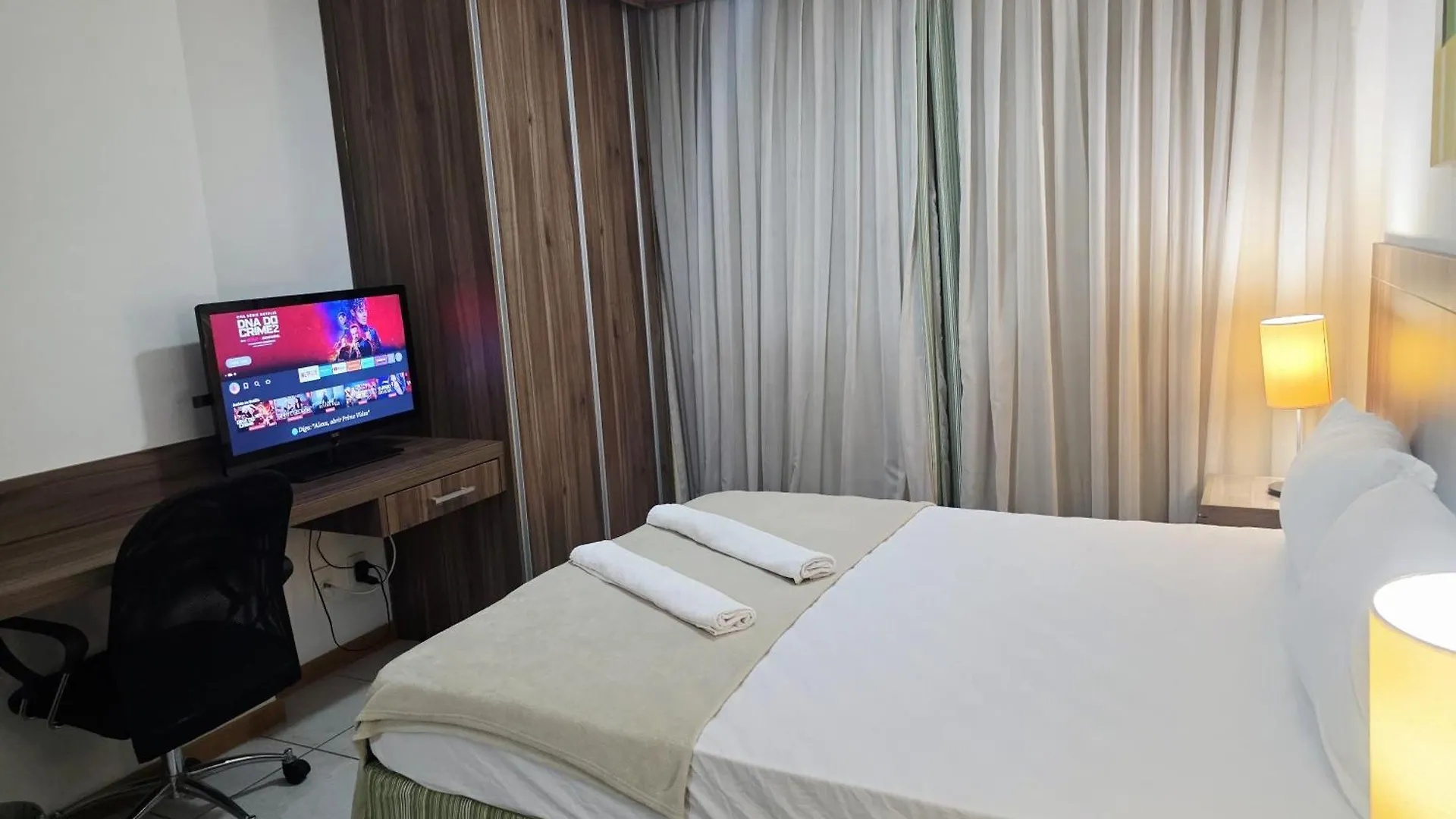 Centro De Brasilia - Proximo Ao Brasilia Shopping Aparthotel